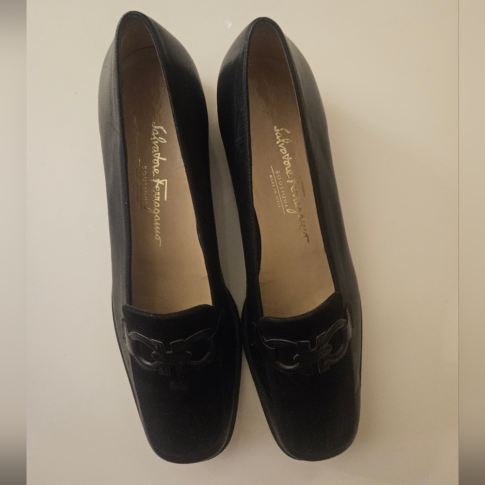 Salvatore Ferragamo Black Women's Loafers - Picture 2 of 8